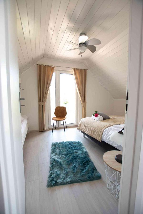 Resort Holiday Natural - Gosciniec Zacisze Chmielno Extérieur photo
