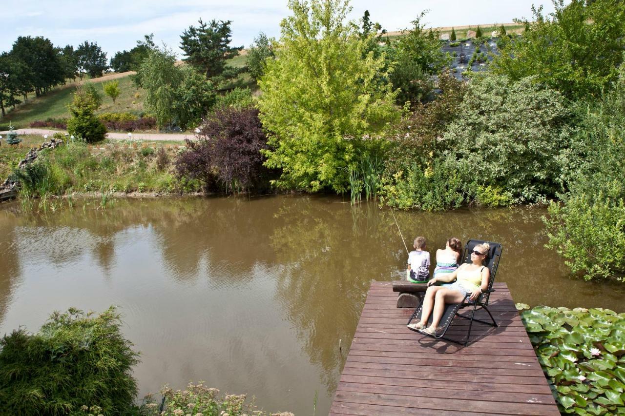 Resort Holiday Natural - Gosciniec Zacisze Chmielno Extérieur photo