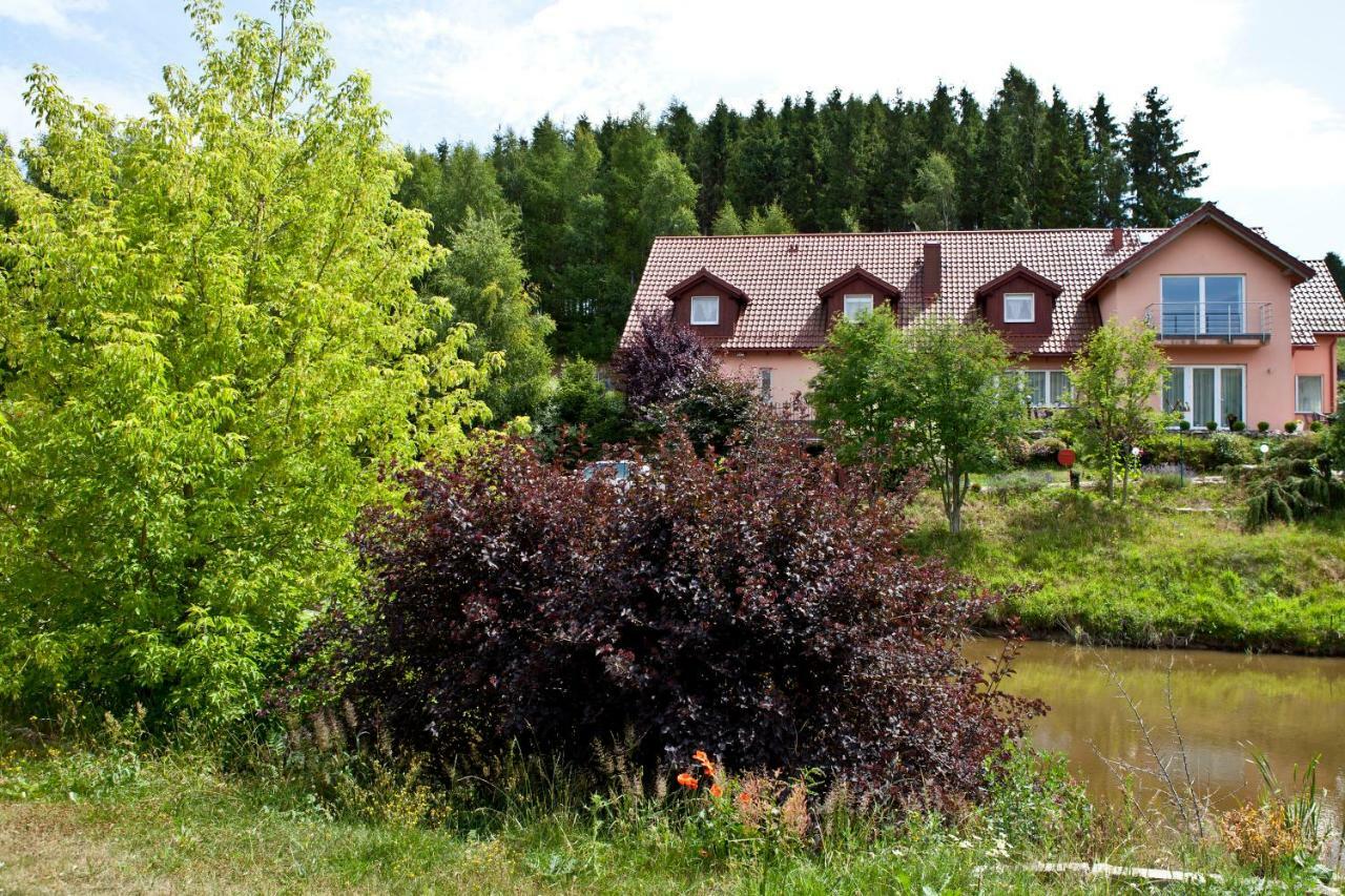 Resort Holiday Natural - Gosciniec Zacisze Chmielno Extérieur photo